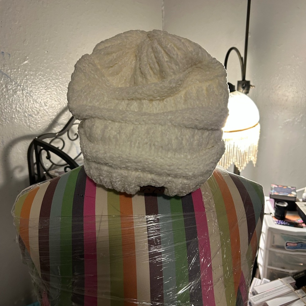 Snow hat